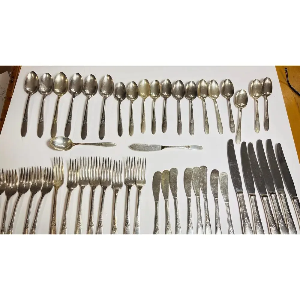 Vintage Oneida Tudor Fantasy 1941 Silverplate Flatware Set 48 Pcs Art Deco